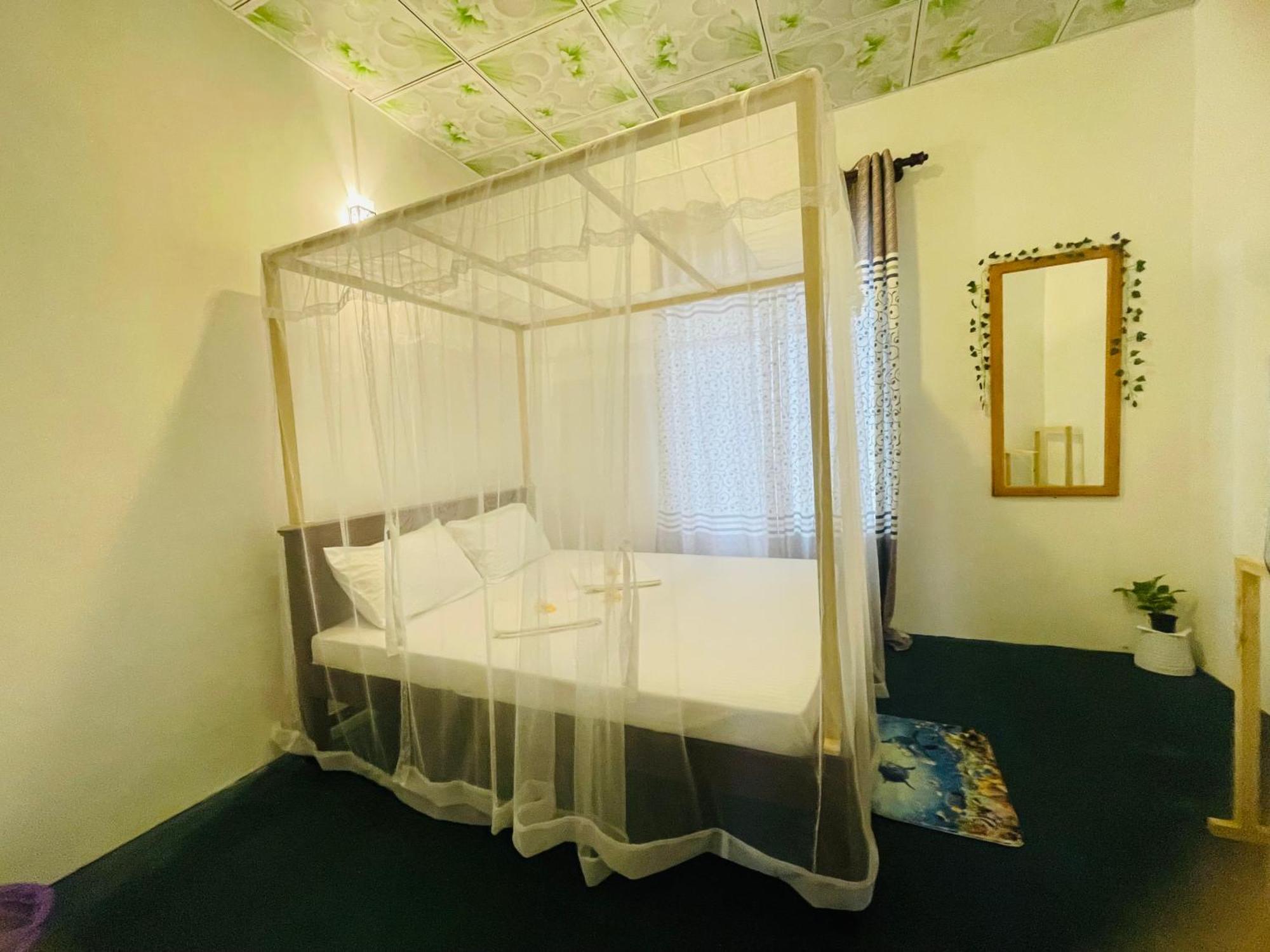 ホテル White Hill House Hiriketiya ディックウェラ エクステリア 写真